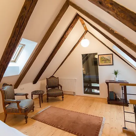 Latran 43 チェスキー クルムロフ