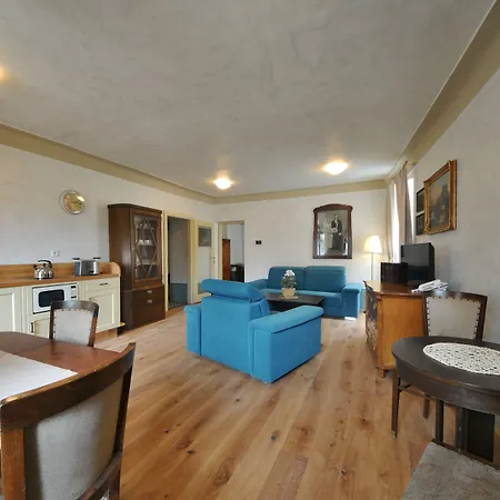 アパート Latran 43