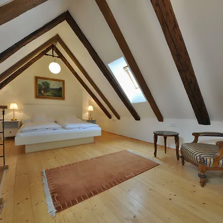 Castle Residence Krumlov Апартаменты *