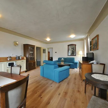 Latran 43 チェスキー クルムロフ