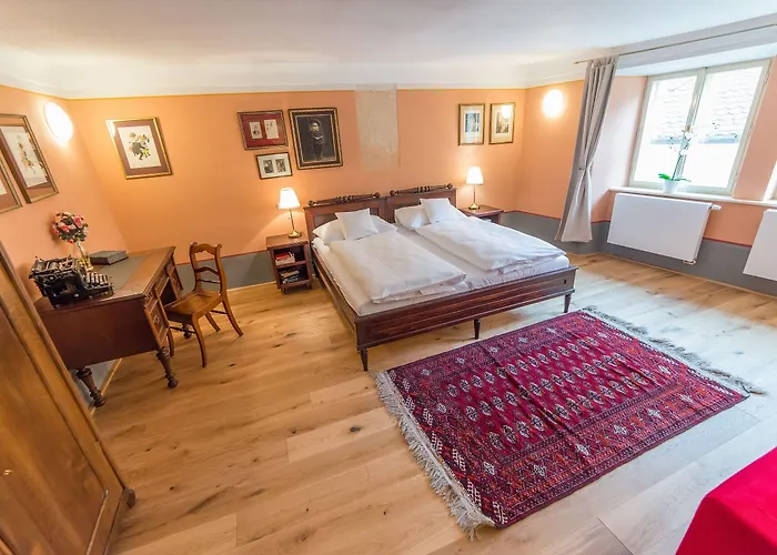 Castle Residence Krumlov Апартаменты *